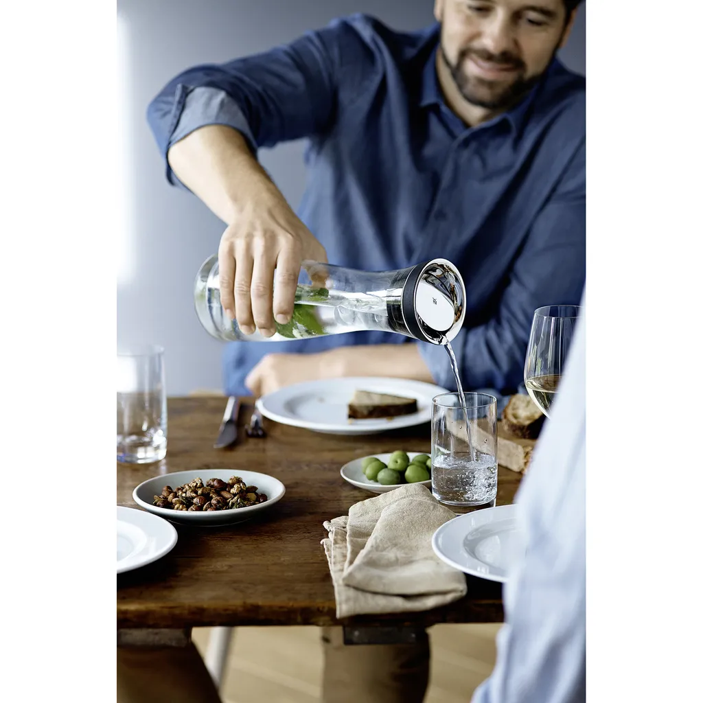 WMF Basic Wasserkaraffe Aus Glas, 1 Liter, Glaskaraffe Mit Deckel, Silikondeckel, CloseUp-Verschluss – Bild 6