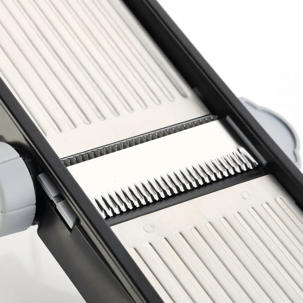 GSD Profi Mandoline Aus Edelstahl Mit Schwarzem Rahmen – Bild 5