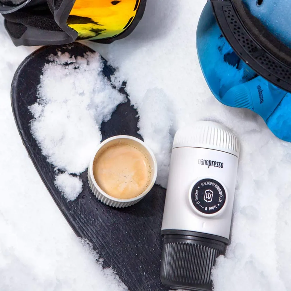 Dreiklang - Be Smart WACACO Nanopresso Tragbare Espressomaschine, Mit Nanopresso-Etui, Upgrade-Version Von Minipresso, Reisekaffeemaschine, Kaffee-To-Go, Manuell Betrieben, Weiß, Nachhaltig – Bild 4