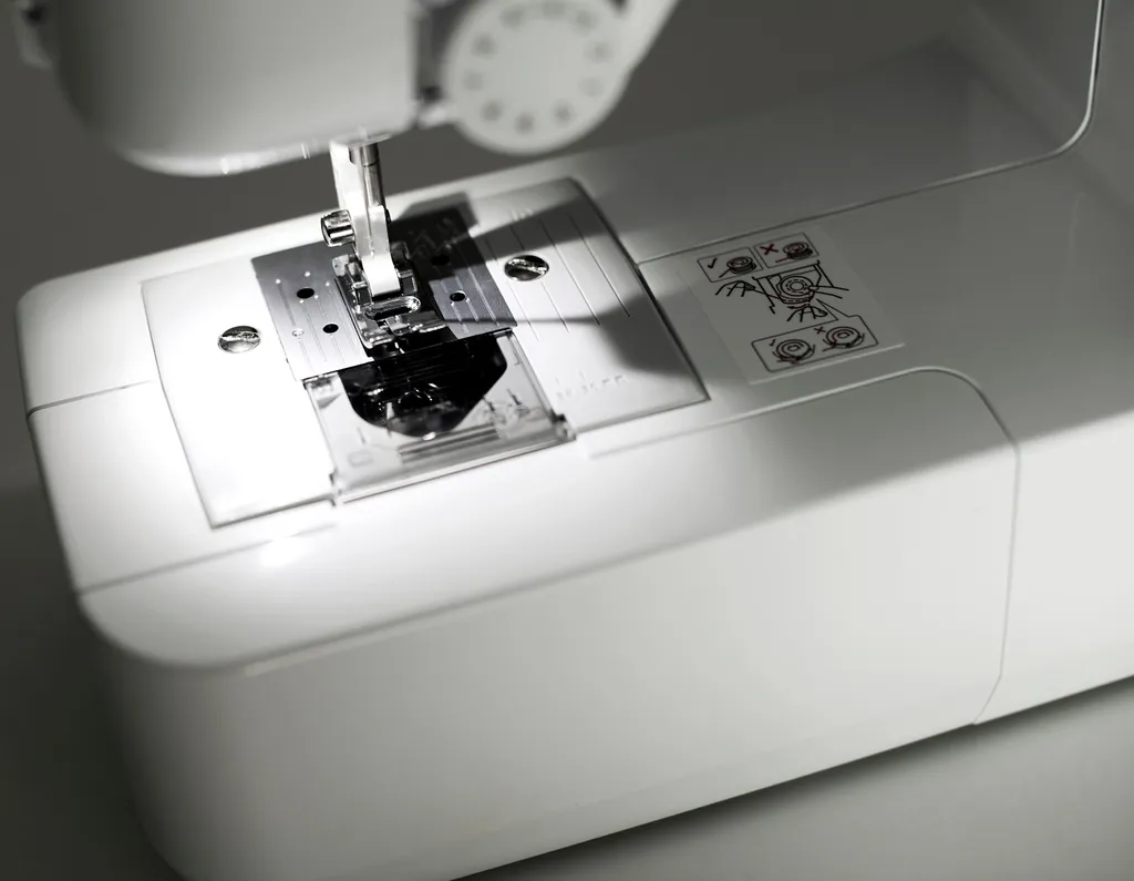 Brother JX17FE (Fantasy Edition) Nähmaschine Mit 17 Nähprogramme, Nutz- Elastisch- Und Dekorativstiche, Anfänger, Freiarm, Automatisches Nähen, Elektrische Handheld Nähmaschinen Geeignet Für Kleidung – Bild 11