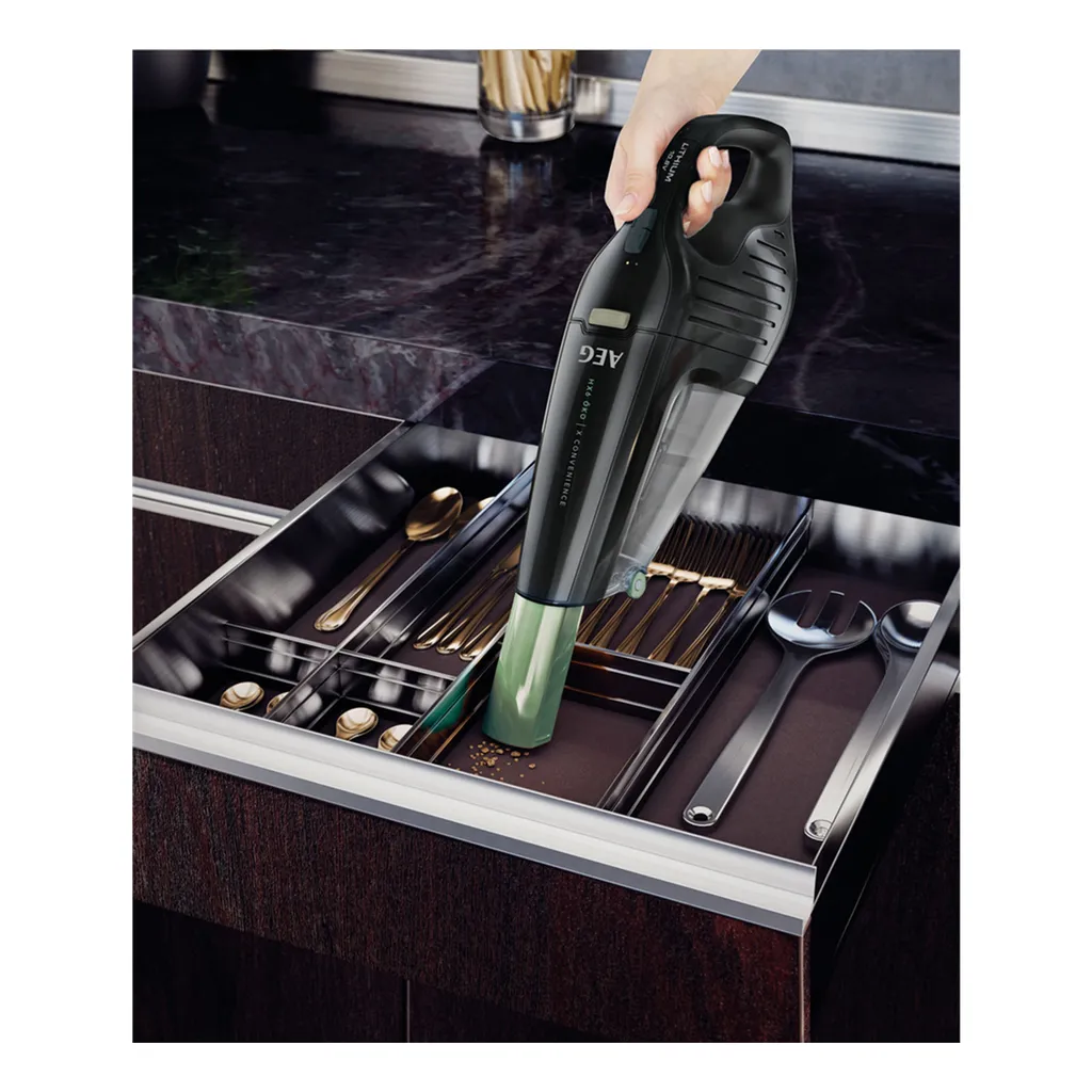 AEG HX6-23ÖKO Akku-Handstaubsauger Ohne Stiel (kabellos, Beutellos, 10,8 V Leistung, Mit Möbel-Bürste, Black Recycled) – Bild 5