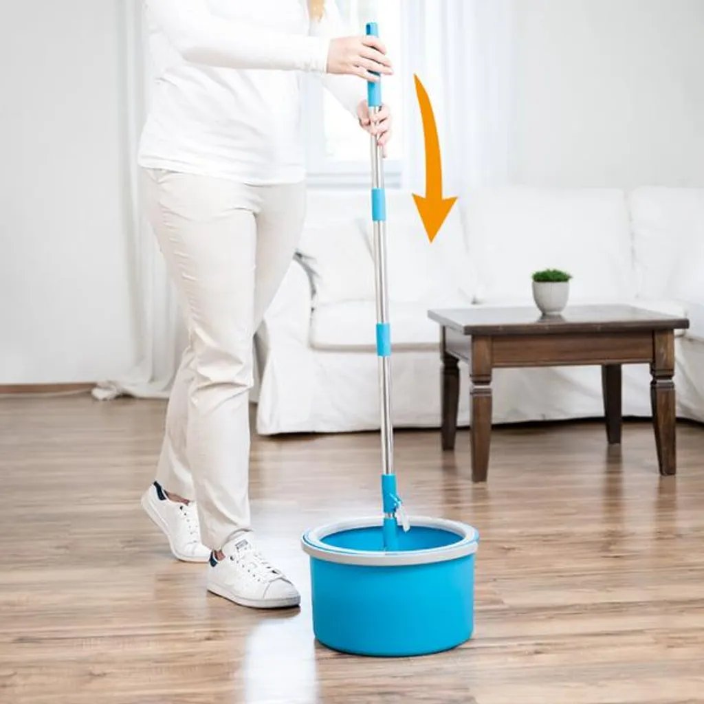 LIVINGTON Clean Water Spin Mop - Wischmopp Set Mit Zwei-Kammer-Filtersystem - Schmutzwasser Wird Gefiltert - Reinigung Aller Böden Und Oberflächen - Bodenwischer Mit Teleskopstange - 2,3 Liter – Bild 3