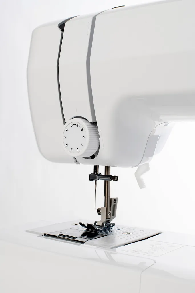 Brother JX17FE (Fantasy Edition) Nähmaschine Mit 17 Nähprogramme, Nutz- Elastisch- Und Dekorativstiche, Anfänger, Freiarm, Automatisches Nähen, Elektrische Handheld Nähmaschinen Geeignet Für Kleidung – Bild 10