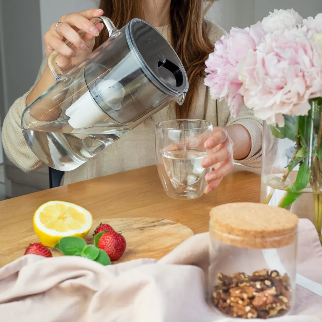 Wessper AquaClassic Set Besteht Aus: Kristalline 2,5l Glaskanne In Schwarz Und 10x Filterpatronen – Bild 4