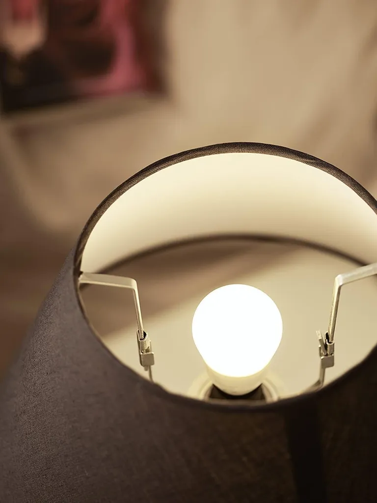 Philips LED Lampe Ersetzt 40W, E27, Warmweiß, Matt, Doppelpack – Bild 2