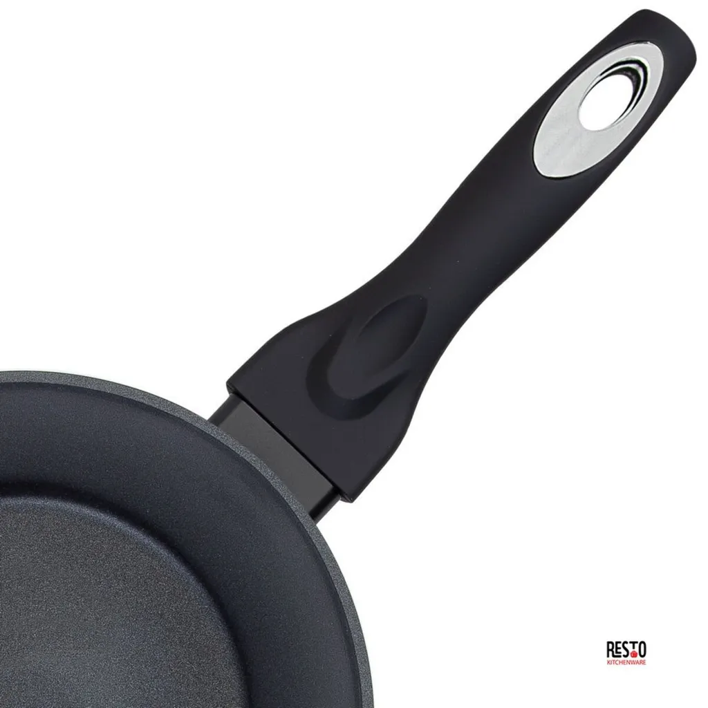 RESTO PAVO 93030 Tiefe Bratpfanne Wokpfanne Aus Hochwertigem Geschmiedetem Aluminium Mit Antihaftbeschichtung Für Alle Herdplatten Auch Induktion | (Ø20 H=6,4 Cm/ Ø Boden 13,3cm) – Bild 6